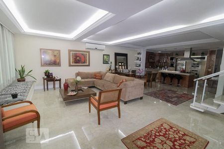Sala de casa à venda com 2 quartos, 210m² em Santana, São Paulo