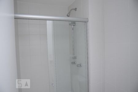 Banheiro Social de apartamento para alugar com 3 quartos, 74m² em Taquara, Rio de Janeiro