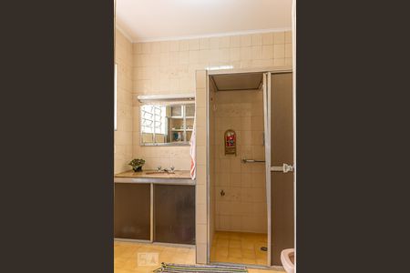 Casa à venda com 385m², 5 quartos e 6 vagasBanheiro