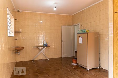 Casa à venda com 385m², 5 quartos e 6 vagasCozinha