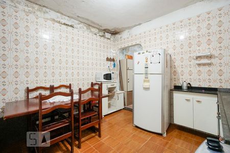 Casa à venda com 400m², 2 quartos e 1 vaga Casa à venda com 400m², 2 quartos e 1 vagaCozinha