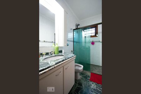 Casa para alugar com 186m², 4 quartos e 4 vagasBanheiro