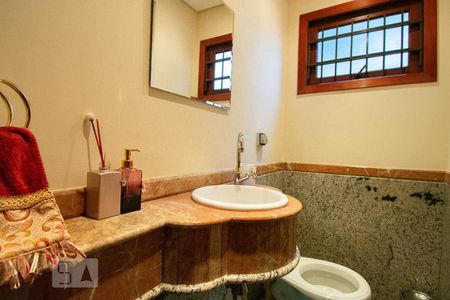 Casa para alugar com 186m², 4 quartos e 4 vagasLavabo