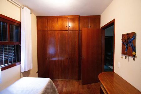 Casa para alugar com 186m², 4 quartos e 4 vagasQuarto 1