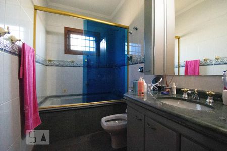 Casa para alugar com 186m², 4 quartos e 4 vagasBanheiro da Suíte 2