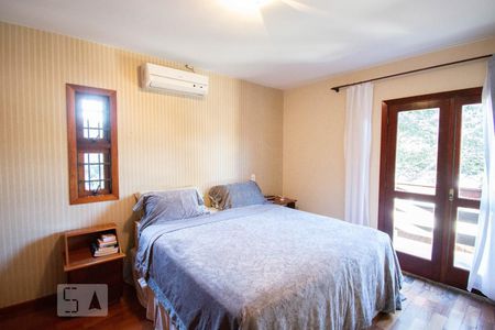 Casa para alugar com 186m², 4 quartos e 4 vagassuíte 2