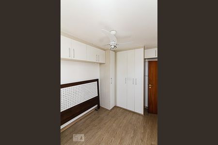 Apartamento à venda com 56m², 2 quartos e 2 vagasQuarto 02
