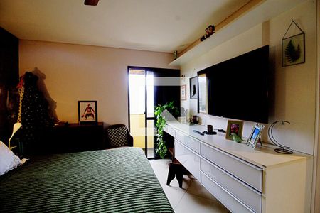 Apartamento à venda com 166m², 3 quartos e 3 vagasSuíte 1 