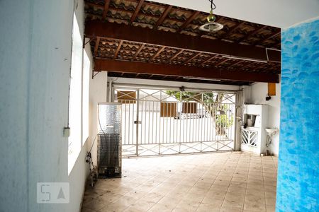 Casa à venda com 166m², 4 quartos e 3 vagas Casa à venda com 166m², 4 quartos e 3 vagasGaragem