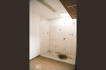 Casa à venda com 166m², 4 quartos e 3 vagas Casa à venda com 166m², 4 quartos e 3 vagasDispensa