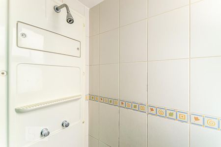 Apartamento à venda com 128m², 2 quartos e 2 vagas Apartamento à venda com 128m², 2 quartos e 2 vagasBanheiro da Suite 1