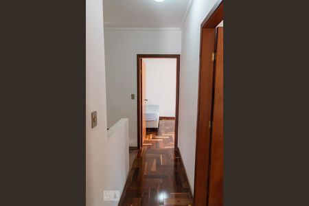 Casa à venda com 128m², 3 quartos e 4 vagasCorredor 