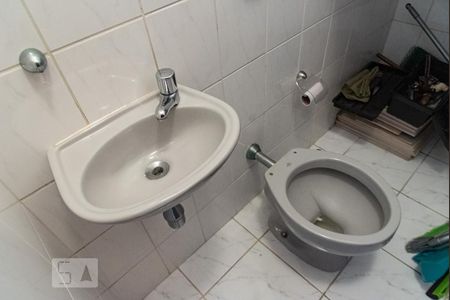 Casa à venda com 128m², 3 quartos e 4 vagasBanheiro de serviço