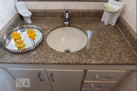 Pia de casa à venda com 3 quartos, 128m² em Bosque da Saúde, São Paulo