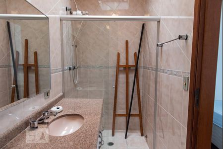 Casa à venda com 128m², 3 quartos e 4 vagasBanheiro da suíte 3