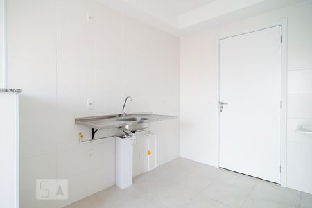 Sala / Cozinha de apartamento à venda com 1 quarto, 31m² em Jardim Prudência, São Paulo