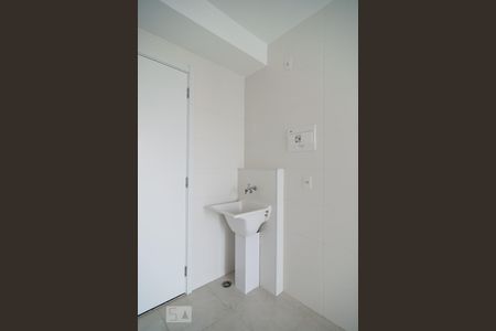 Sala / Cozinha / Área De Serviço de apartamento para alugar com 1 quarto, 31m² em Jardim Prudência, São Paulo