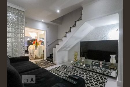 Casa à venda com 4 quartos, 200m² em Cambuci, São Paulo