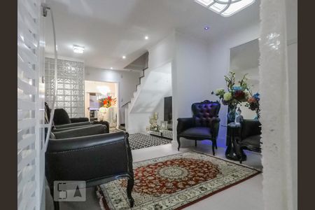 Casa à venda com 4 quartos, 200m² em Cambuci, São Paulo