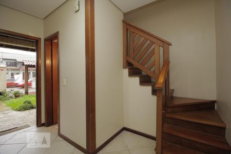 Escada de casa à venda com 5 quartos, 240m² em Niterói, Canoas