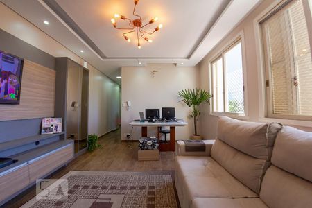 Sala de apartamento para alugar com 2 quartos, 83m² em Petrópolis, Porto Alegre