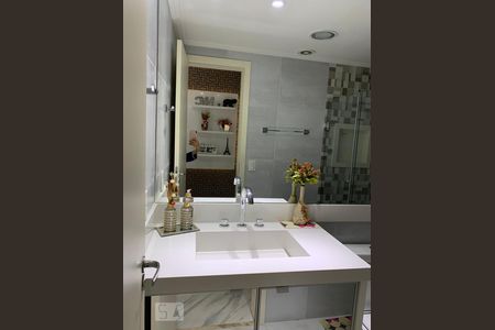 Banheiro de apartamento à venda com 2 quartos, 69m² em Vila Maria Alta, São Paulo