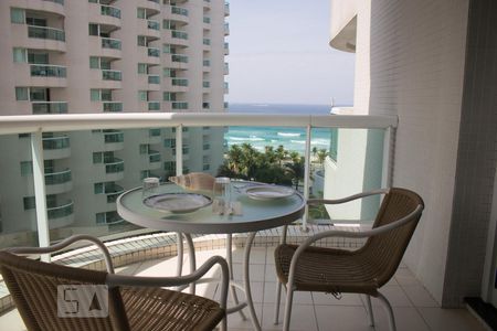 Varanda de apartamento para alugar com 1 quarto, 50m² em Barra da Tijuca, Rio de Janeiro