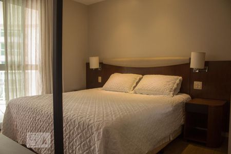 Suíte de apartamento para alugar com 1 quarto, 50m² em Barra da Tijuca, Rio de Janeiro