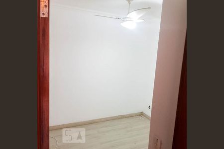 Quarto 1 de apartamento para alugar com 2 quartos, 62m² em Sarandi, Porto Alegre