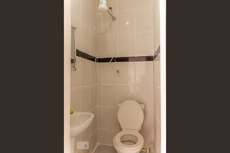 Banheiro de casa para alugar com 1 quarto, 45m² em Vila Nair, São Paulo