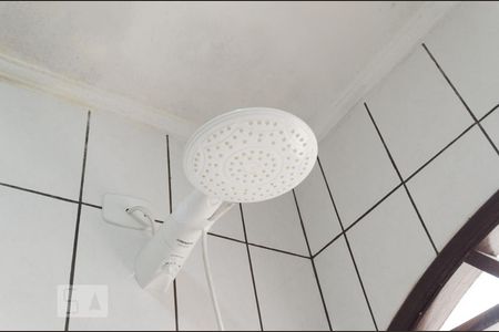 Casa à venda com 350m², 3 quartos e 2 vagasChuveiro