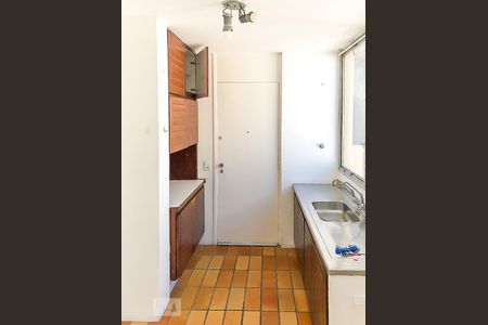 Cozinha de apartamento para alugar com 2 quartos, 75m² em Jardim Paulista, São Paulo