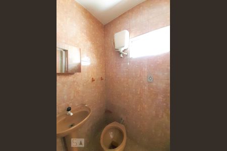 Banheiro Social de casa para alugar com 1 quarto, 50m² em Piedade, Rio de Janeiro