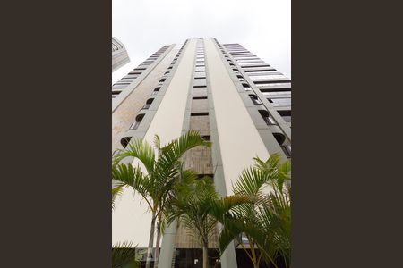 Apartamento à venda com 280m², 4 quartos e 4 vagas Apartamento à venda com 280m², 4 quartos e 4 vagasFachada 1