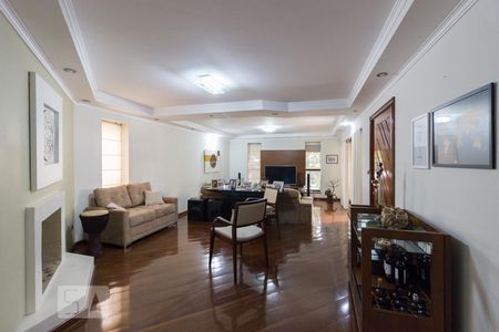 Apartamento à venda com 280m², 4 quartos e 4 vagas Apartamento à venda com 280m², 4 quartos e 4 vagasSala