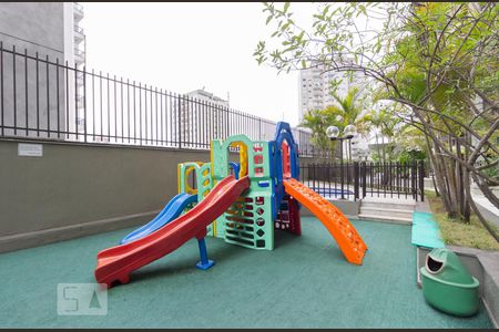 Apartamento à venda com 280m², 4 quartos e 4 vagas Apartamento à venda com 280m², 4 quartos e 4 vagasPlayground