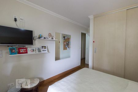Apartamento à venda com 280m², 4 quartos e 4 vagas Apartamento à venda com 280m², 4 quartos e 4 vagasQuarto Suíte 2