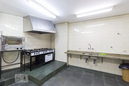 Apartamento à venda com 280m², 4 quartos e 4 vagas Apartamento à venda com 280m², 4 quartos e 4 vagasÁrea comum - Salão de festas