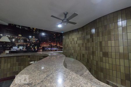 Apartamento à venda com 280m², 4 quartos e 4 vagas Apartamento à venda com 280m², 4 quartos e 4 vagasÁrea comum - Salão de festas