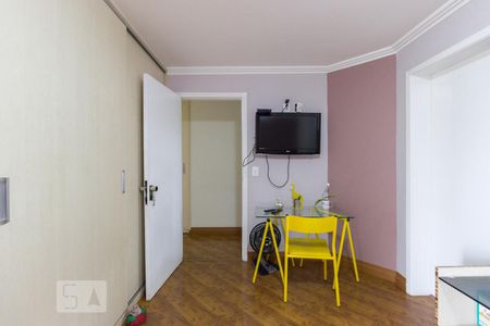 Apartamento à venda com 280m², 4 quartos e 4 vagas Apartamento à venda com 280m², 4 quartos e 4 vagasQuarto Suíte 1