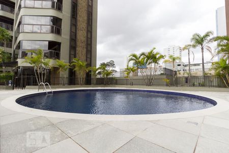 Apartamento à venda com 280m², 4 quartos e 4 vagas Apartamento à venda com 280m², 4 quartos e 4 vagasPiscina 2