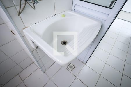 Apartamento para alugar com 65m², 3 quartos e 1 vagaÁrea de Serviço