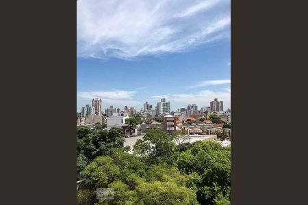 Vista de apartamento para alugar com 2 quartos, 80m² em Azenha, Porto Alegre