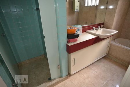 Banheiro 2 de apartamento à venda com 3 quartos, 135m² em Flamengo, Rio de Janeiro
