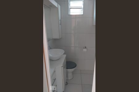 Banheiro de apartamento para alugar com 2 quartos, 52m² em Vila Mazzei, São Paulo