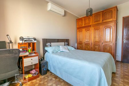 Casa à venda com 320m², 4 quartos e 2 vagasQuarto 1