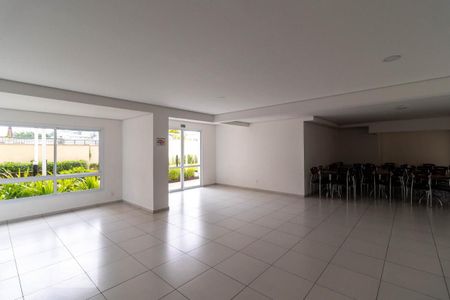 Apartamento à venda com 66m², 2 quartos e sem vagaÁrea comum - Salão de festas