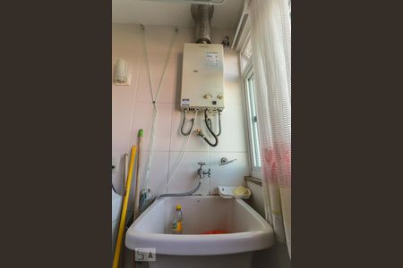 Apartamento à venda com 69m², 2 quartos e 1 vagaÁrea de Serviço