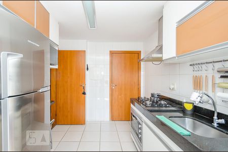 Apartamento para alugar com 90m², 3 quartos e 2 vagasCozinha