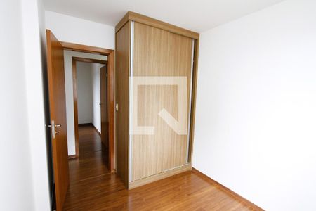 Quarto  de apartamento para alugar com 3 quartos, 90m² em Buritis, Belo Horizonte